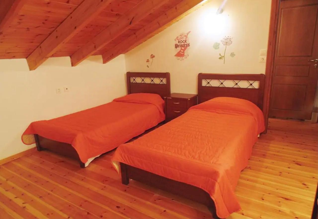 Stefanias Appartments Agios Matthaios  Екстер'єр фото